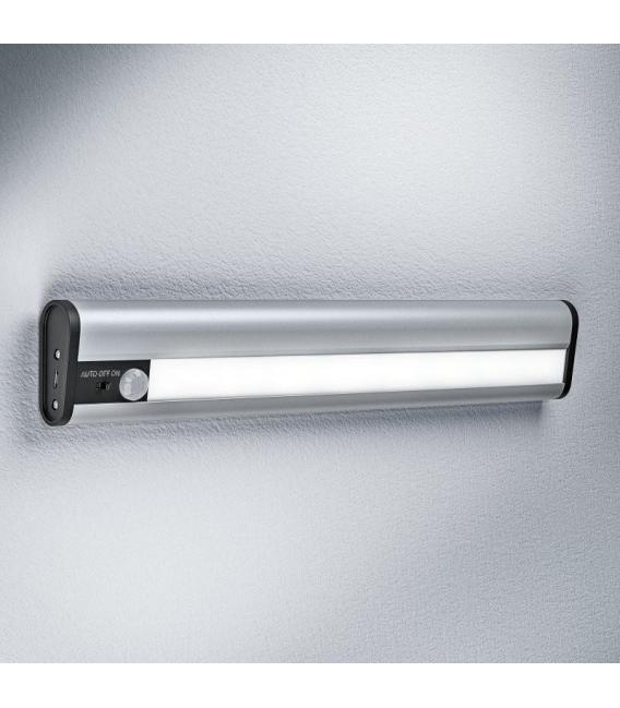 LED lineal plateado USB móvil de 1,5 W 840 - Iluminación elegante montada en superficie – foto