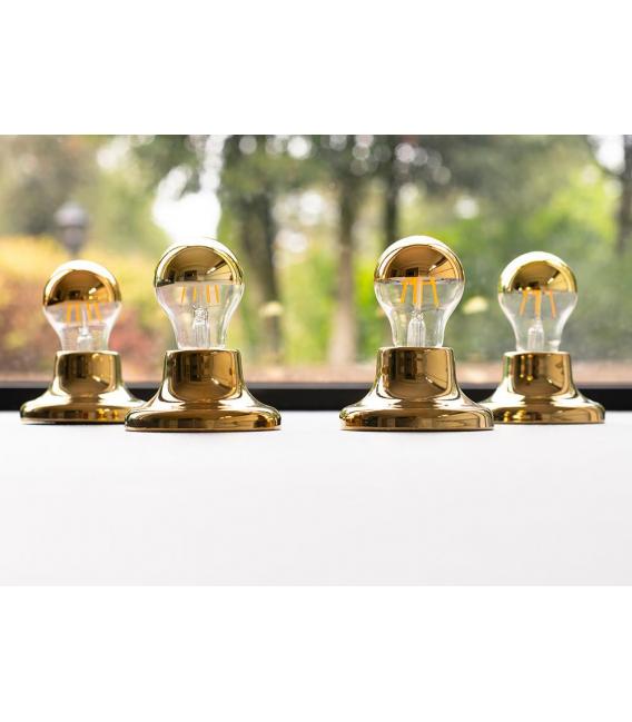 Elevate il vostro spazio con l'apparecchio Porcelain Gold – Foto