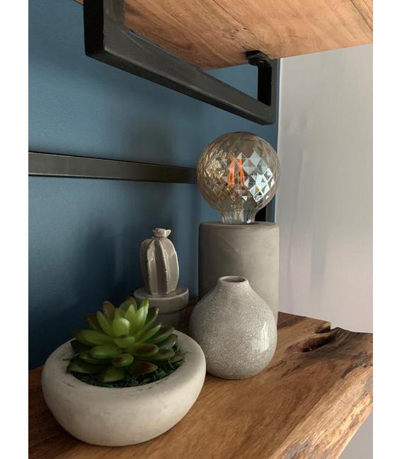 Lampe de table unique en béton E27 - Illuminez votre espace – Photo
