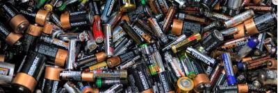 Batterie: Negozio di batterie alcaline e a bottone